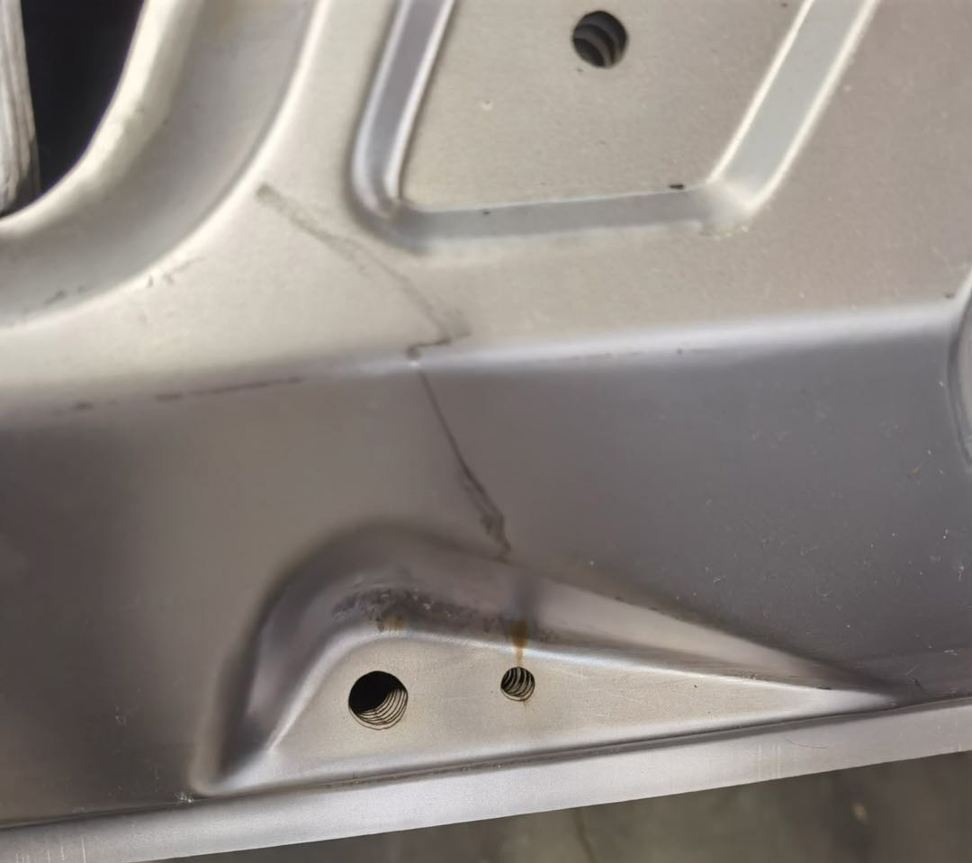 ���̰���